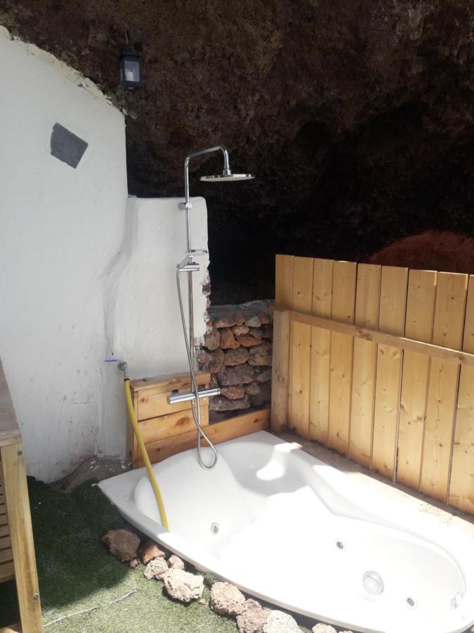 Villa Cueva Rural " Old London " With Jacuzzi And Swimming Pool Santa Cruz de Tenerife Esterno foto